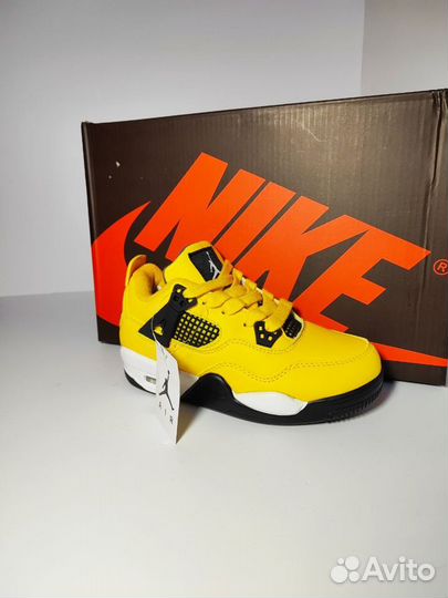 Кроссовки детские Nike Air Jordan желтые