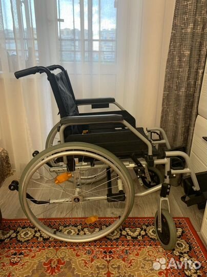 Коляска инвалидная