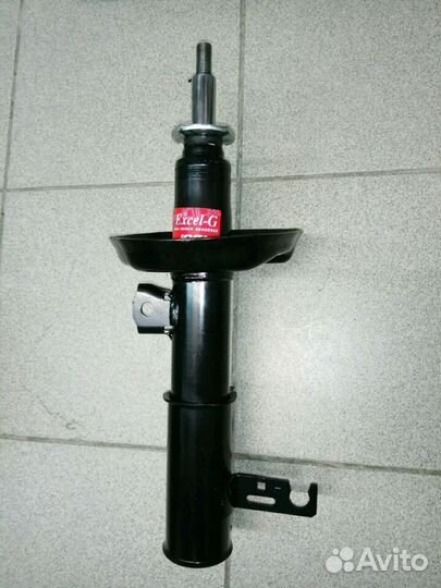 Амортизатор передний Шевроле Круз