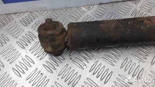 Амортизатор задний nissan patrol Y61 GR (3DN11MF01