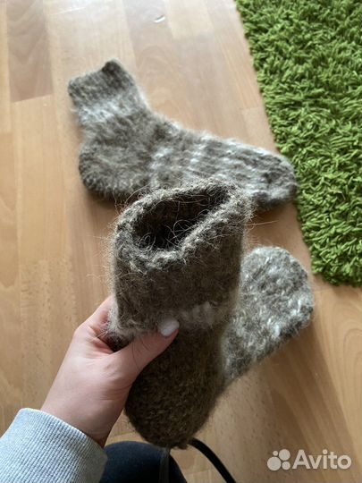 Варежки и носки из собачий шерсти