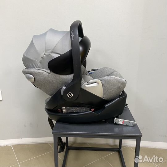 Cybex Cloud с базой Isofix