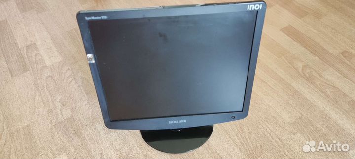 Монитор Samsung