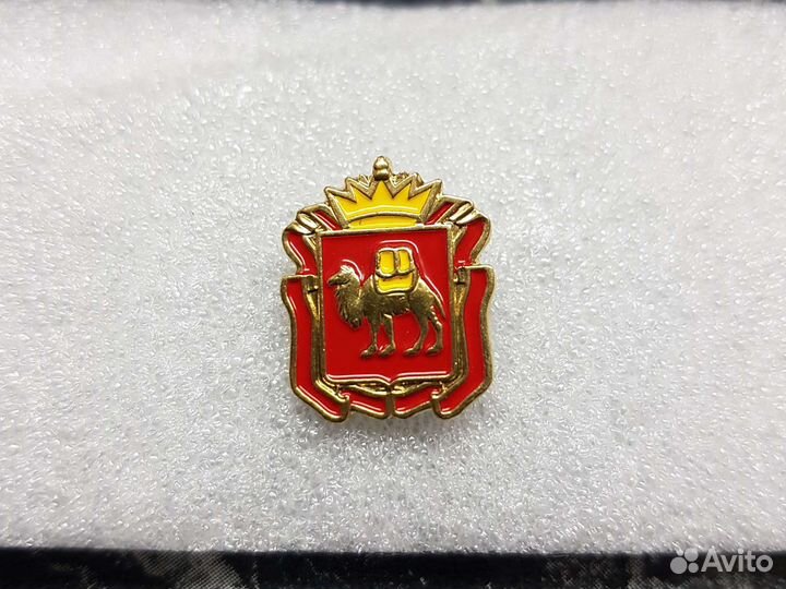 Фрачный значок