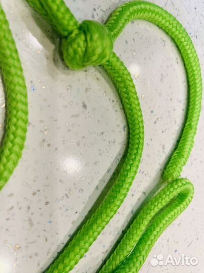 Гимнастическая скакалка