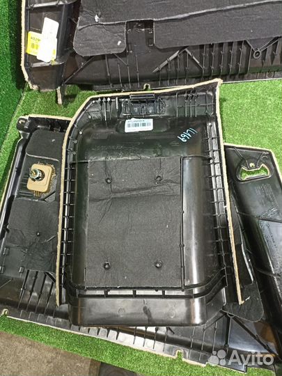 Обшивка багажника (комплект) Bmw X5 E70 N52B30AF