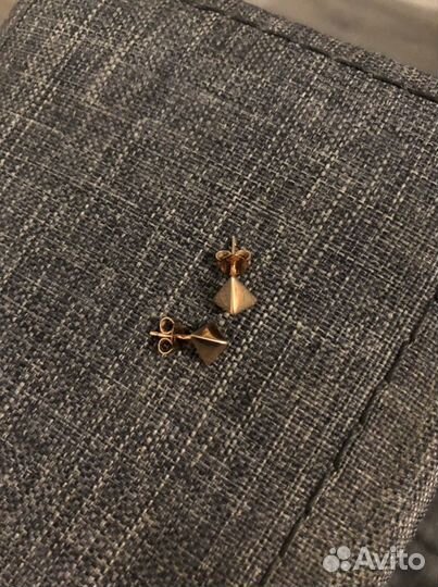 Золотые серьги