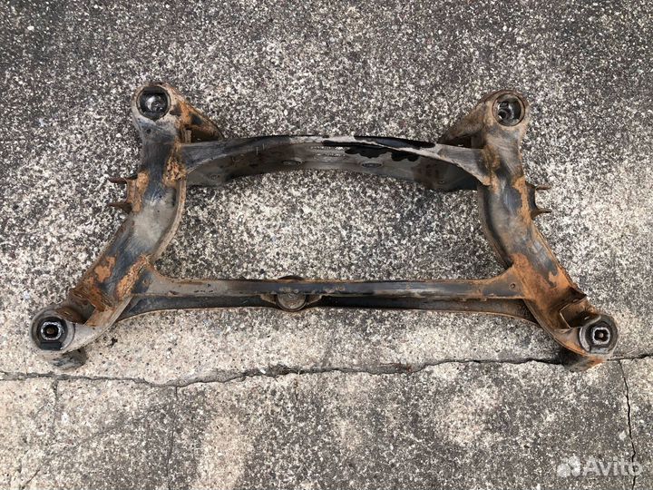 Балка W124 оригинал