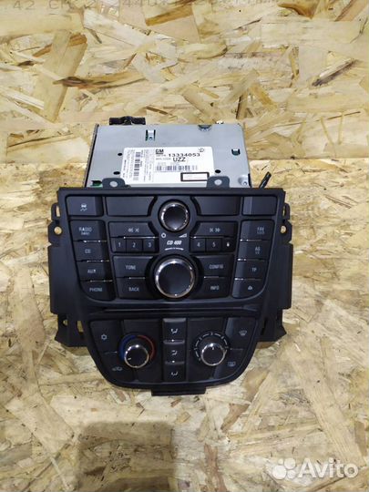 Штатная магнитола Опель Астра J