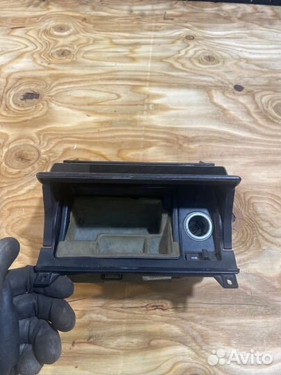 Пепельница Mercedes-Benz E-Class W210 M112E32