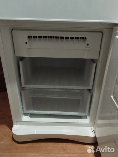 Продаю холодильник