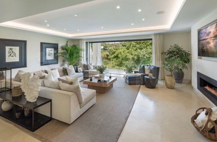 Дом 195 м² на участке 7 сот.