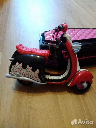 Скутер, байк Гулии Йелпс Monster High