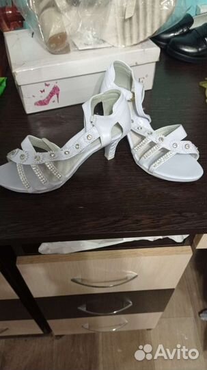 Босоножки для девочки