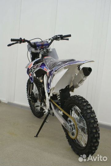 Мотоцикл кроссовый BSE Z1 (150сс)