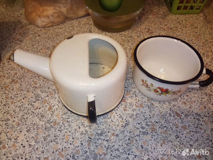 Посуда эмалированная СССР чашка и поильник