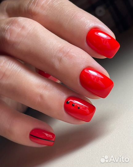 Маникюр педикюр