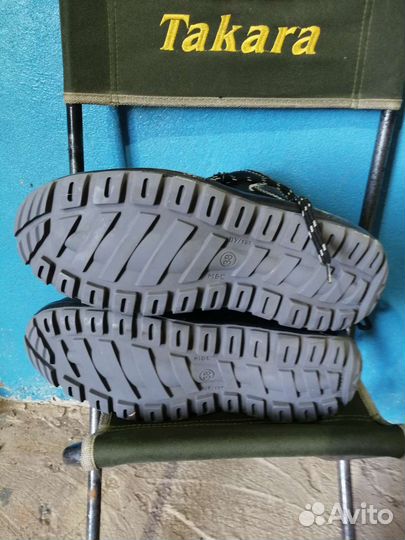 Ботинки зимние новые