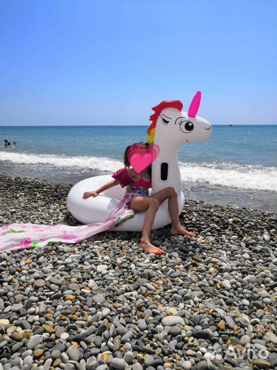 Надувной единорог