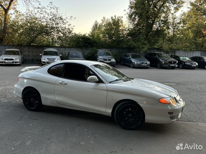 Hyundai Tiburon 2.0 AT, 2000, 147 000 км