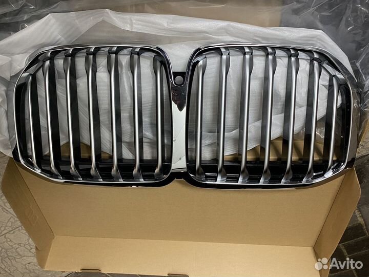 Хром-пакет на BMW X7 (ноздри, молдинг, выхлоп)