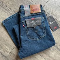 Джинсы Levis