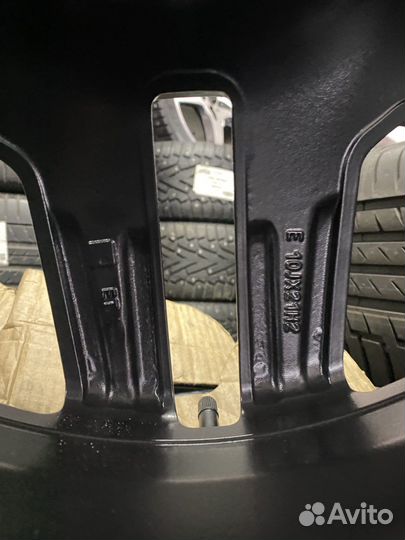 Колёса на Mercedes G-class R21