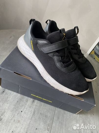 Кроссовки demix 39