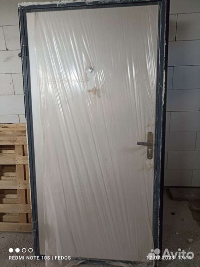 Дверь входная металлическая 106207см