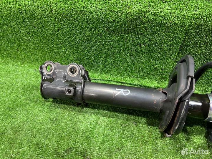 Амортизатор подвески передний правый Ssangyong