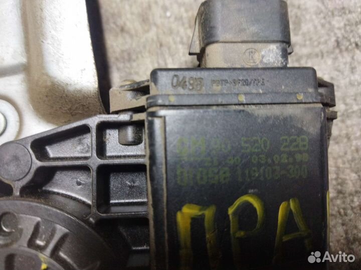 Стеклоподъемник Opel Vectra B