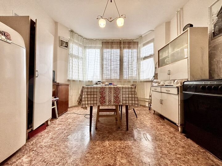 Комната 15 м² в 2-к., 9/14 эт.