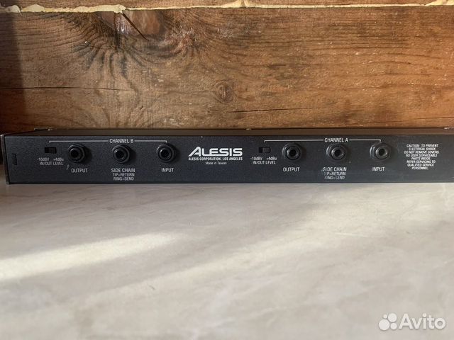 Alesis 3630 двухканальный компрессор лимитер гейт объявление продам