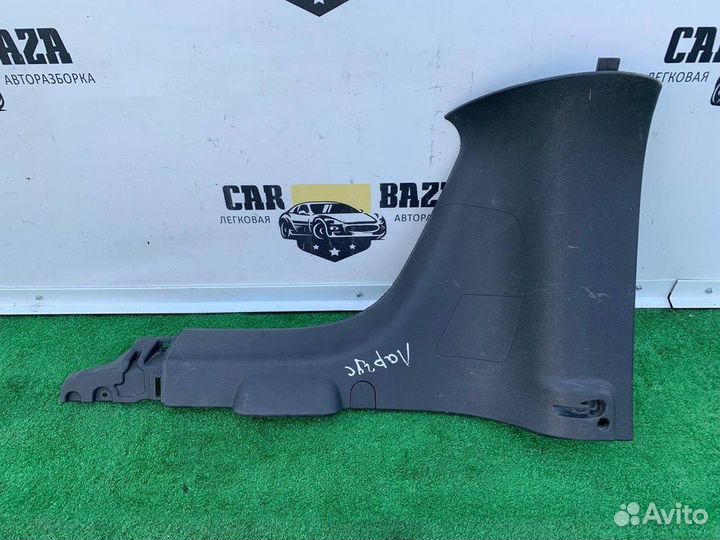 Обшивка багажника задняя правая R LADA Largus