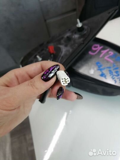 Правое зеркало Passo KGC 30