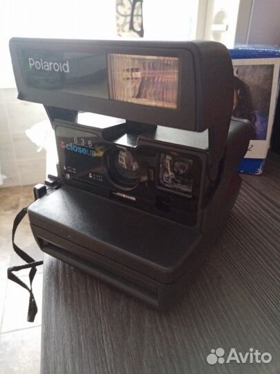 Полароид в отличном состоянии, использовался всего