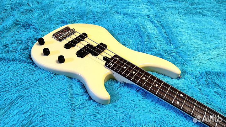 Бас гитара Yamaha rbs ms-200