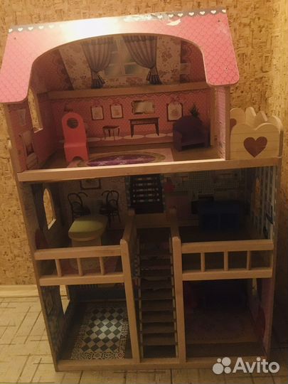 Домик кукольный