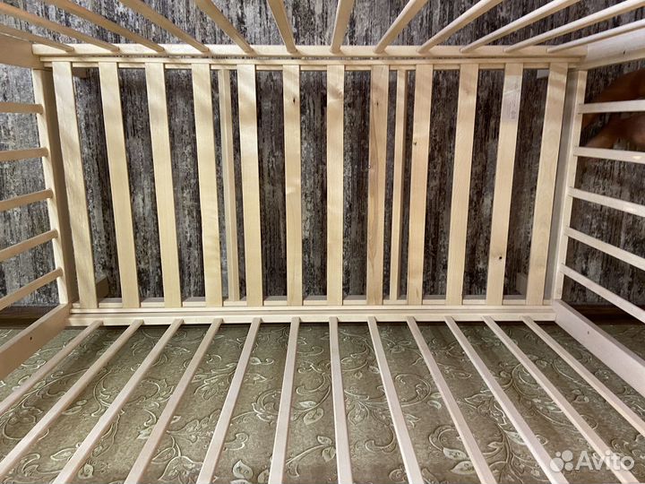 Детская кроватка