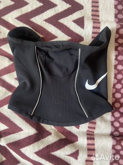 Продам снуд nike