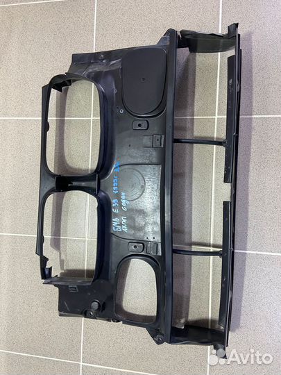 Рамка радиатора BMW 5 E39