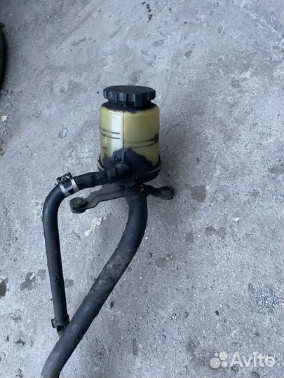 Бачок гур Lexus LX570 Лексус лх 570