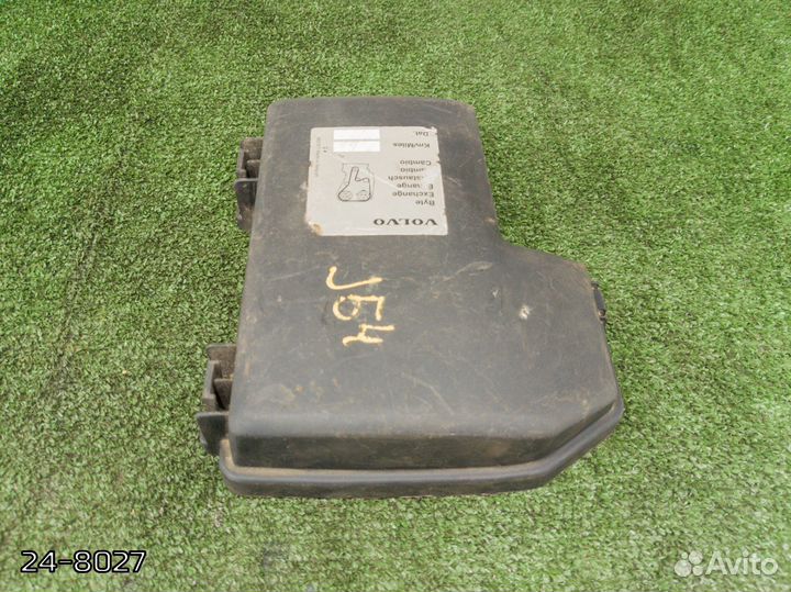 Крышка блока предохранителей Volvo S60, V70, S80