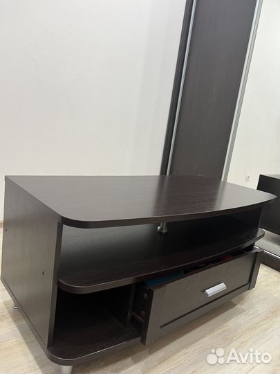 Тумба под телевизор