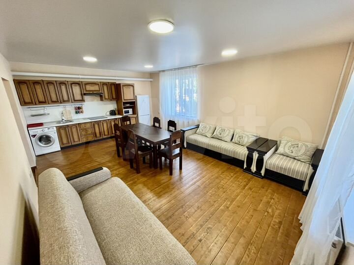 2-к. квартира, 70 м², 2/3 эт.