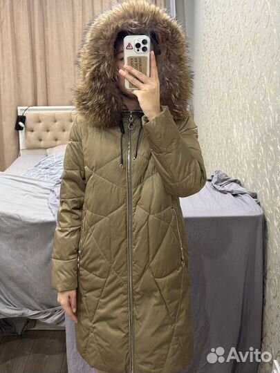 Пуховик зимний женский