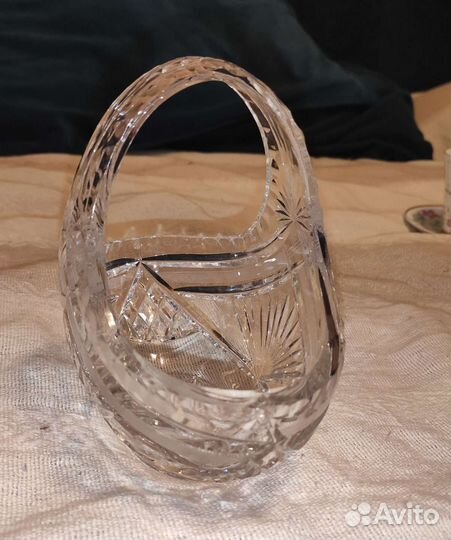 Конфетница хрусталь резной с ручкой