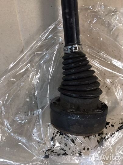 Привод передний левый Skoda Rapid