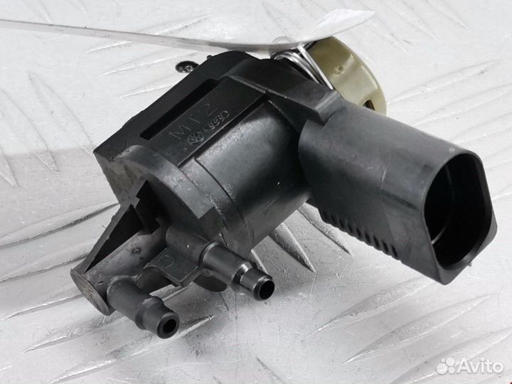 Клапан вакуумного управления Audi A4 B6 2005