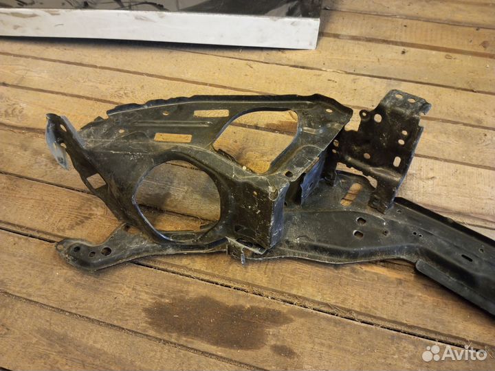Панель передняя volvo xc60